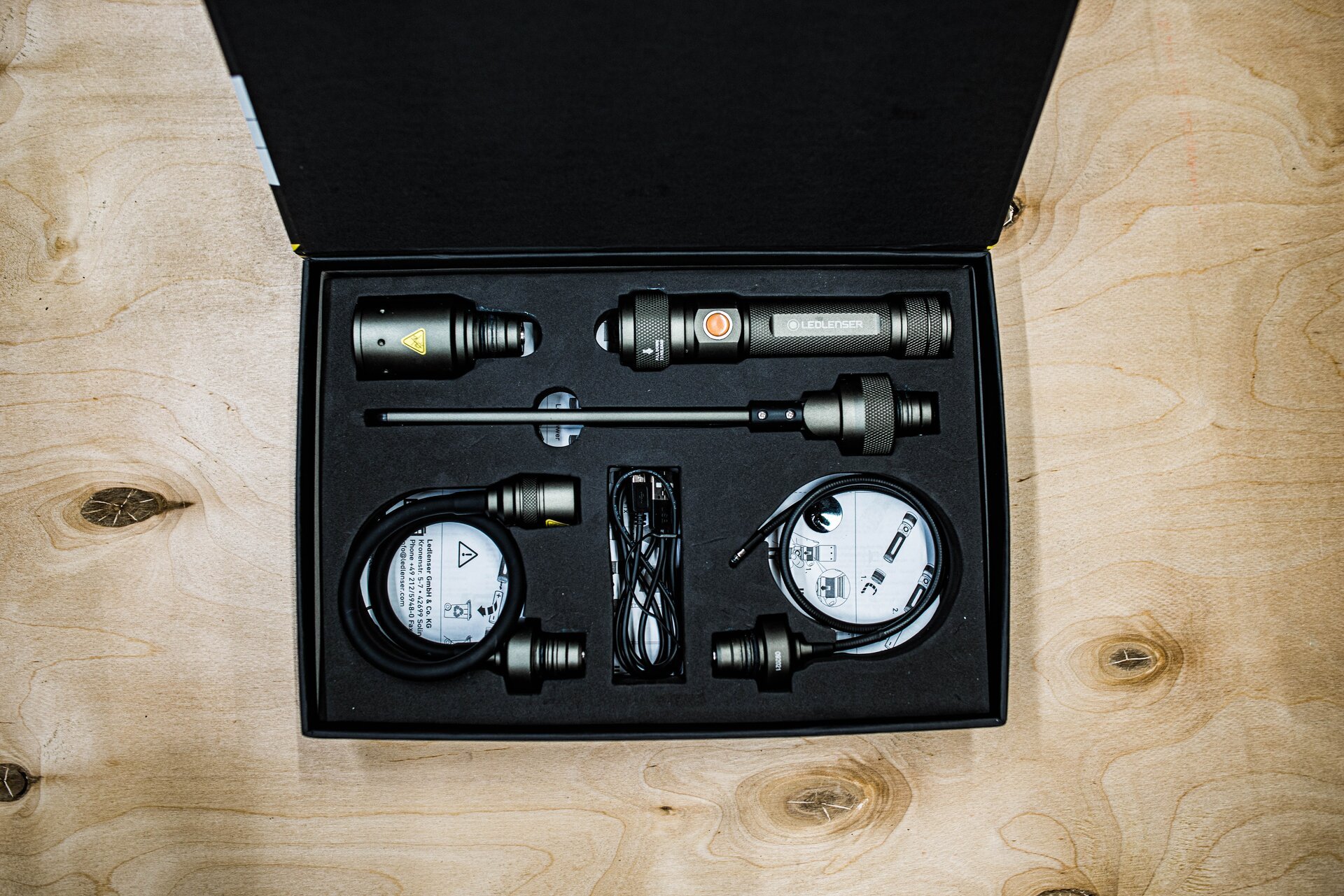 LEDLENSER Workers Friend mit verschiedenen Aufsätzen
